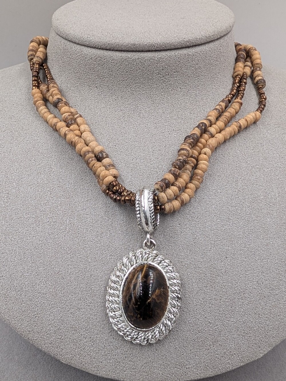 Avon Multi Strand Wood Bead Tiger’s Eye Look Pendant Necklace | 141